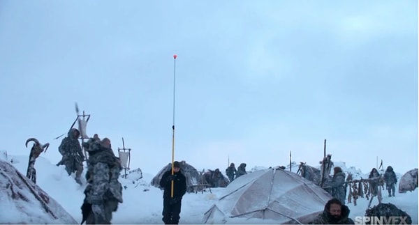 Для сцен с гигантами отдельно снимается фон...