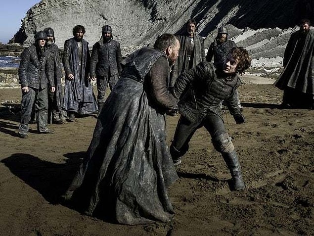 13. "Stark" kimliğine dönüş yaptıktan sonra Iron Islands'ın komutası için dövüştü.