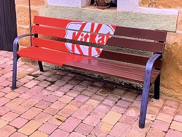 11. Вкусная скамейка