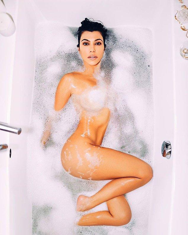 3. Kourtney Kardashian'ın bu pozu aşırı photoshop kullanımı nedeniyle eleştirilse de, uzun süre konuşuldu.