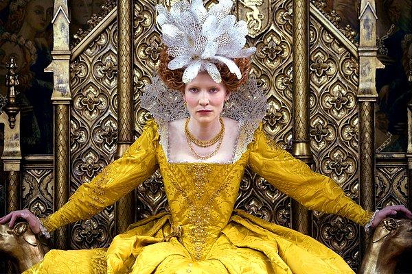 37. Cate Blanchett, Elizabeth: Altın Çağ filminde. (2007)