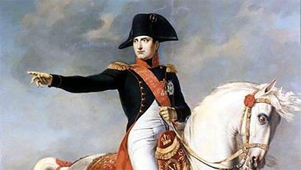 9. Napolyon'un boyu kısaydı.