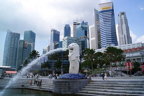 15. Singapur