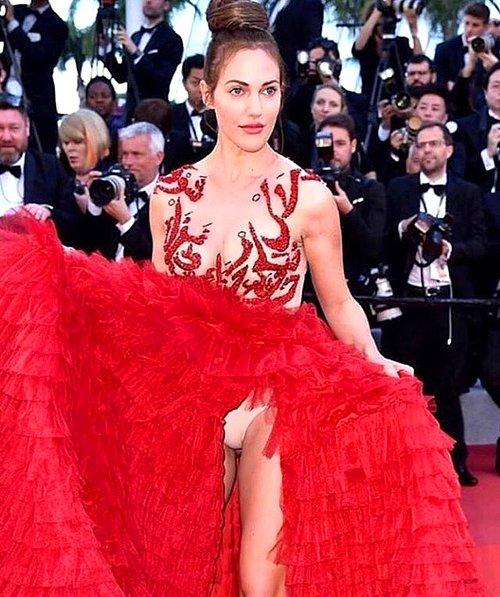 Meryem Uzerli'nin Cannes Sinema Şenliği'nde Giydiği Derin Yırtmaçlı Elbisesinde Arapça Harfler Olduğu Tez Edildi, Ortalık Karıştı!