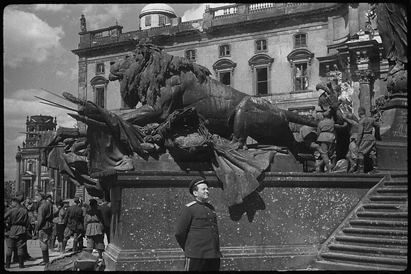 22. Акт о безоговорочной капитуляции Германии. Берлин, май 1945 г.