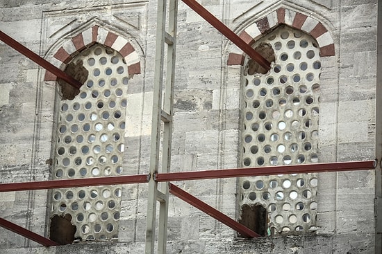 Sultanahmet Camii'nde Tartışmalı Restorasyon: 'Kırılan Yerler 1960'tan Sonra Yapıldı'
