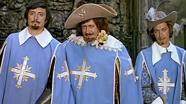 1. Каков был лозунг трех мушкетеров?