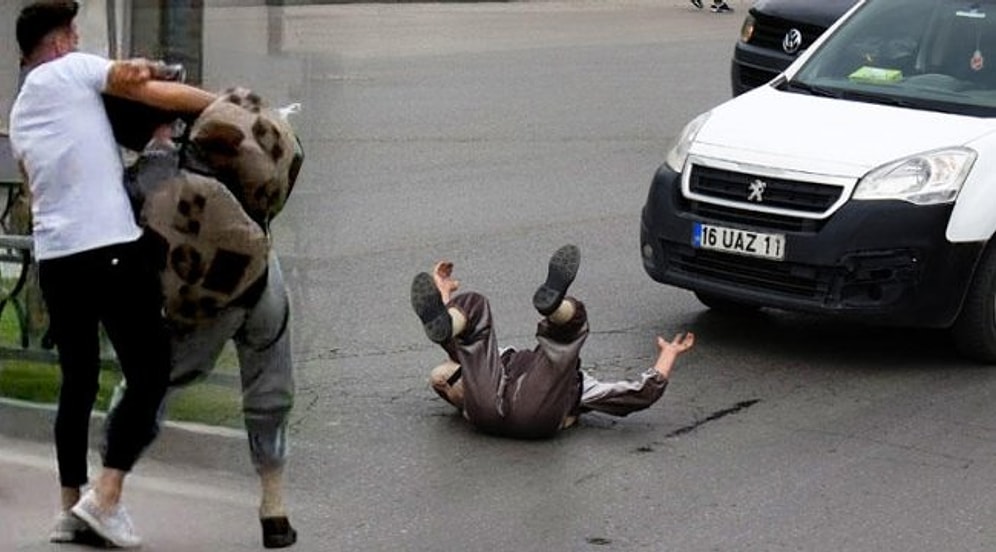 Kurallara Dikkat Çekmek İçin Kaplumbağa Kostümü ile Araçların Önüne Atlayan Adam