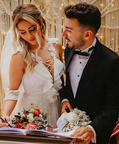 Bu Düğün Hayal mi Gerçek mi? Enes Batur ve Tulu Bacı'nın Evliliğini Neredeyse Kimse İnandırıcı Bulmadı!