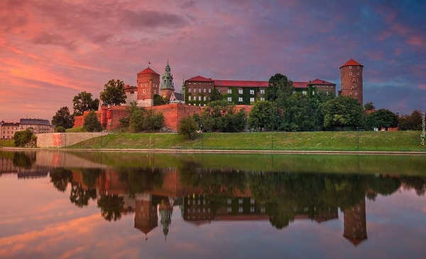 2. Какая страна находится на западной границе Польши?