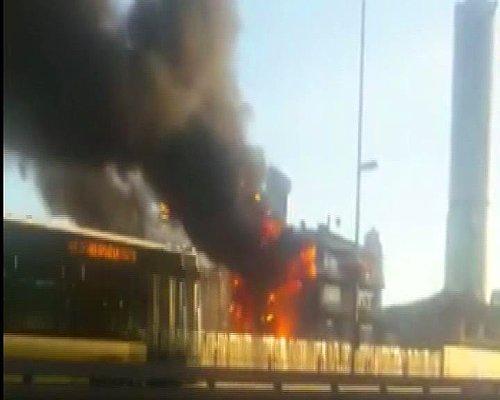 Kadıköy'de yangın: 2 meyyit, 4 yaralı