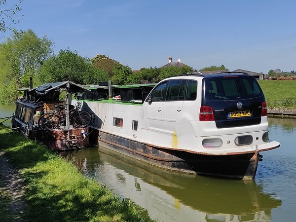 8. Эээ... Народный самострой и маразм всегда идут, взявшись за руки