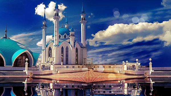 6. В этом городе, отметившем в 2005 году тысячелетие, родился Федор Шаляпин. Также он - один из культурных центров России. А Кремль, находящийся здесь, является одним из объектов Всемирного наследия ЮНЕСКО.