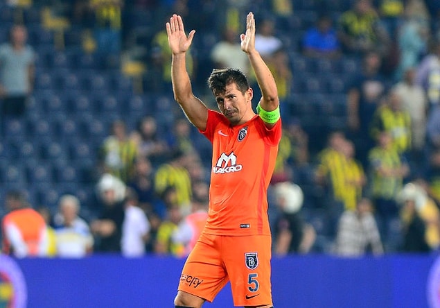 40. Emre Belözoğlu / Medipol Başakşehir ➡️ Fenerbahçe