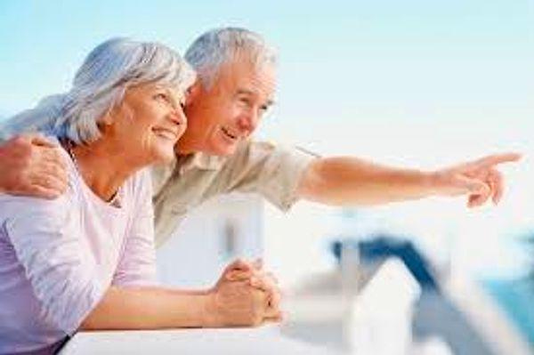 10. 2004'te yayınlanan bir araştırmaya göre, emeklilikte gezi gemisi kiralamak finansal olarak neredeyse bakım evine çıkmaya denk geliyor ve daha kaliteli bir hayat sağlıyor.
