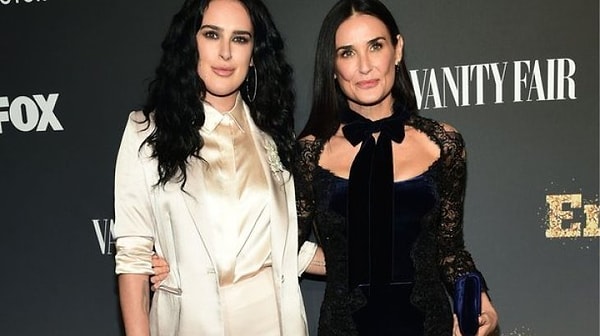 9. Мы считаем, что Деми Мур и Румер Уиллис можно принять за одногодок. А вы?