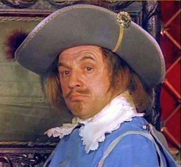 7. Каким подразделением командовал капитан королевских мушкетёров де Тревиль?