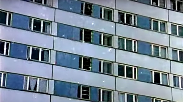 7. Откуда этот панельный дом?