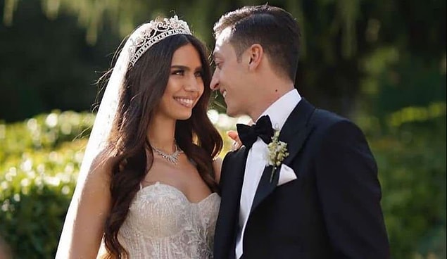 9. Düğün hazırlıkları 48 yıl süren ve sürekli evlendiler, evlenecekler diye haber beklenen Amine Gülşe ile Mesut Özil nihayet evlendi!