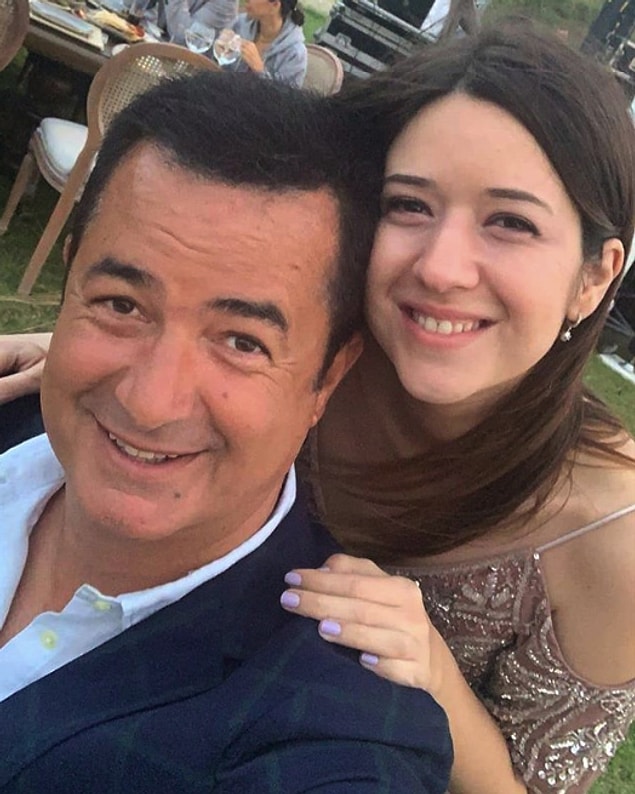 Düğüne gelenler arasında Acun Ilıcalı ve kızı Banu Ilıcalı,