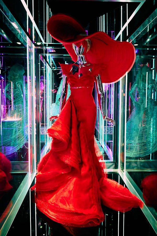 Las Vegas'ta bulunan the Haus of Gaga, ünlü şarkıcının uzun süredir kendisi için çalışan ekibi tarafından yapıldı.