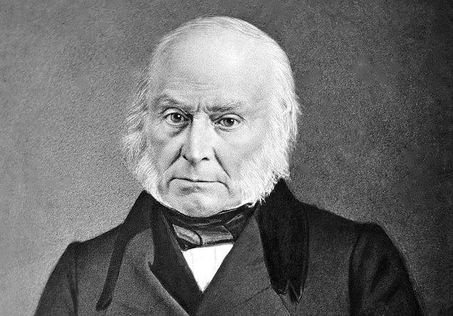 5. Bir Fransız general John Quincy Adams'a evcil bir timsal hediye etmiş, Adams ise bu timsahı Beyaz Saray'daki küvette beslemiş ve havasını atmıştır.