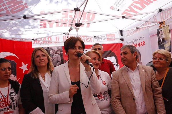 Kaftancıoğlu, başörtüsü montajlı fotoğrafını paylaşanları eleştirdi: 'Siyasi rant uğruna kadınları aşağılamaya hakkınız yok'