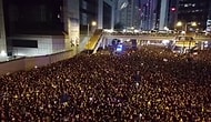 2 Milyonluk Yürüyüşün Arasından Geçen Ambulansa Yardımcı Olan Kalabalığı İzlerken 'Bizde Neden Böyle Olmuyor?' Diyeceksiniz!