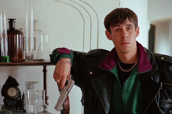 1. Кожаные куртки были одним из символов лихих 90-х.