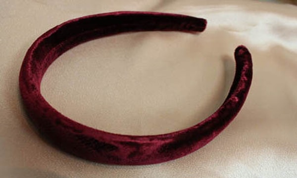 21. Чуть не забыли про ободки, широкие и бархатные.
