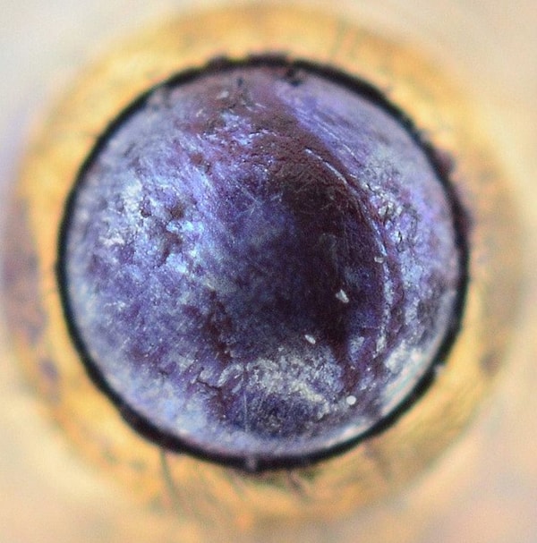 9. Кончик шариковой ручки