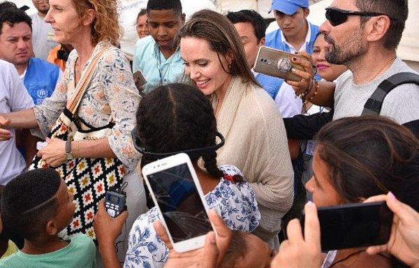 Jolie, bugüne kadar Peru, Bangladeş ve Kolombiya gibi ülkelerde 60'tan fazla çalışmada yer aldı.