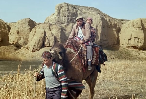 1. Ну начнем! Помните, как звали верблюда из "Джентльменов удачи"?