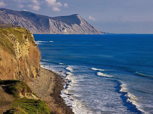 1. Россия омывается самым большим в мире количеством морей.