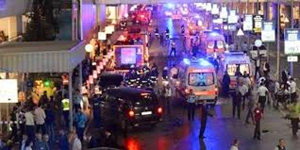 2016 - İstanbul'daki Atatürk Havalimanı Dış Hatlar Terminali'nde, silahlı ve bombalı intihar saldırısı gerçekleştirildi. Saldırı sonucunda, intihar saldırganları ile birlikte 45 kişi hayatını kaybetti, 239 kişi de yaralandı.