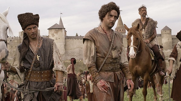 5. Какое количество сыновей было у Тараса Бульбы, главного героя одноименного романа Н. В.Гоголя?