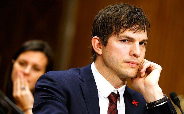 9. İlk cinsel deneyimini 15 yaşında yaşayan Ashton Kutcher, 2 saniyelik dünya rekoru ile en başarısızlar listemize girmeye hak kazanıyor...