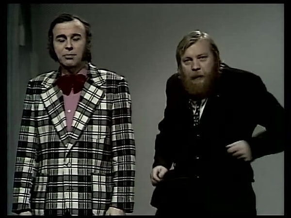 2. О ком шла речь в песне "Йожин с бажин"?