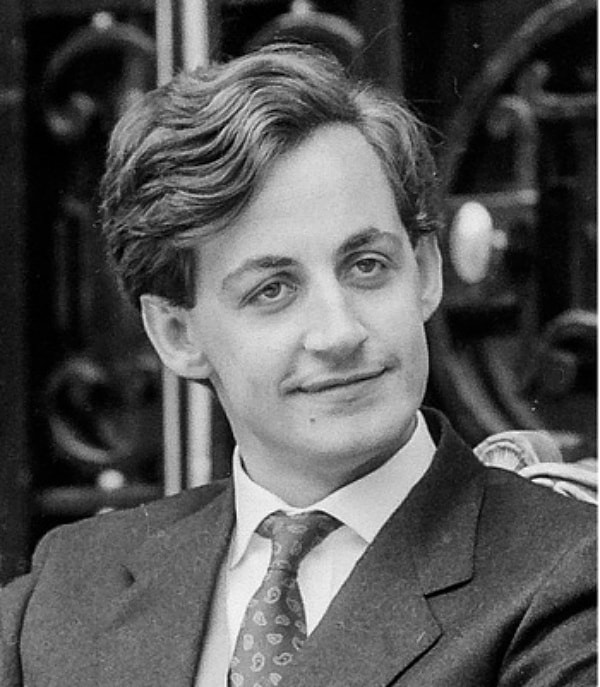 18. А это Николя Саркози