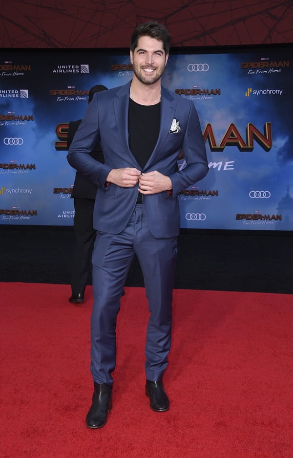 30. Ник Бейтман