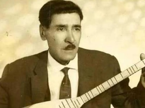 Neşet Ertaş, 1938 yılında Kırşehir Çiçekdağı'nın, Abdallar köyünde dünyaya geldi.