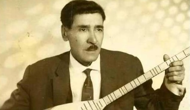 Neşet Ertaş, 1938 yılında Kırşehir Çiçekdağı'nın, Abdallar köyünde dünyaya geldi.