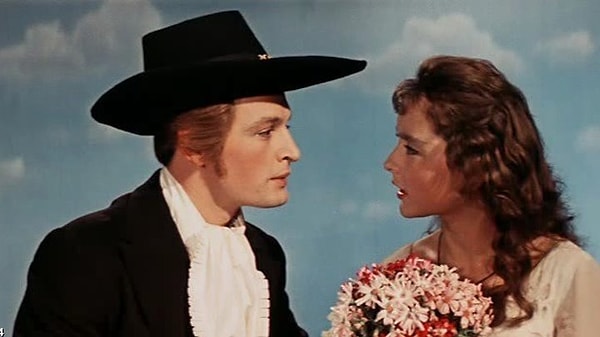 11. А что насчет этой пары? Она из фильма...