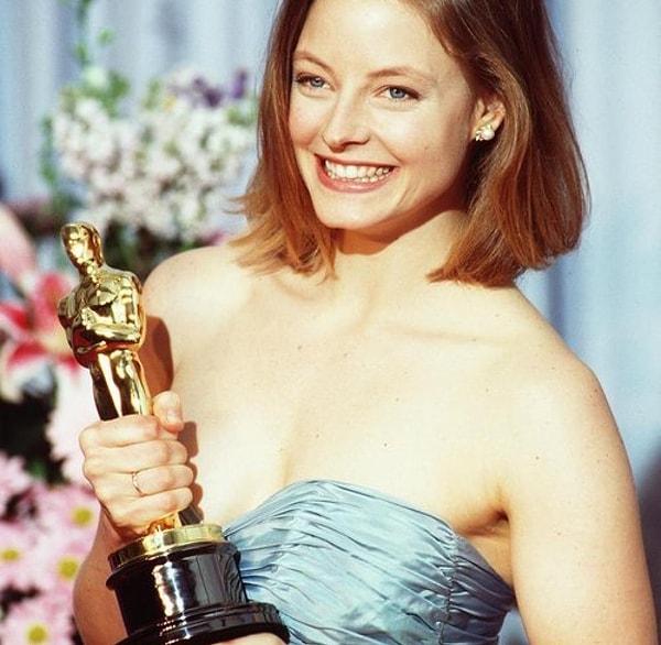 11. Какая картина сделала Джоди Фостер обладательницей престижной премии?