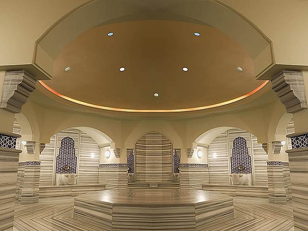12. Başkentin tüm olanaklarına yakın olmanızı sağlayan ve 3000 m2 Spa ve Wellness merkeziyle öne çıkan Swissotel Ankara