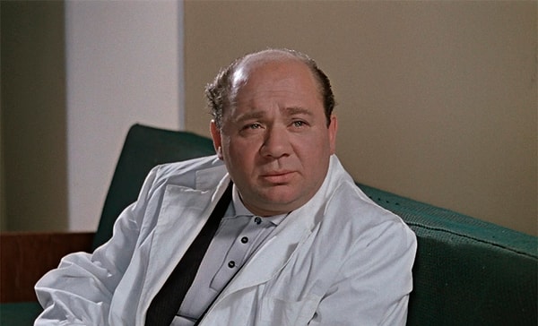 2. Кем работал Трошкин?