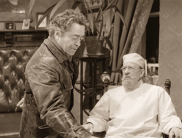 7. Сколько серий в фильме "Собачье сердце", снятом по одноименной повести Булгакова?