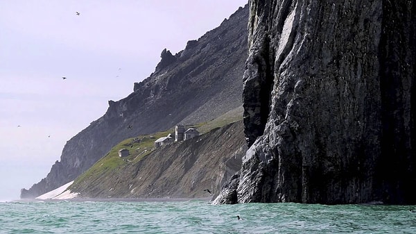 13. Назовите восточную точку России: