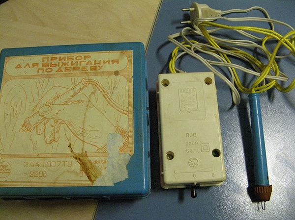 6. Выжигатель по дереву: