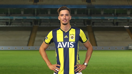 Fenerbahçe'nin Altıncı Transferi Genç Kaleci Altay Bayındır Oldu